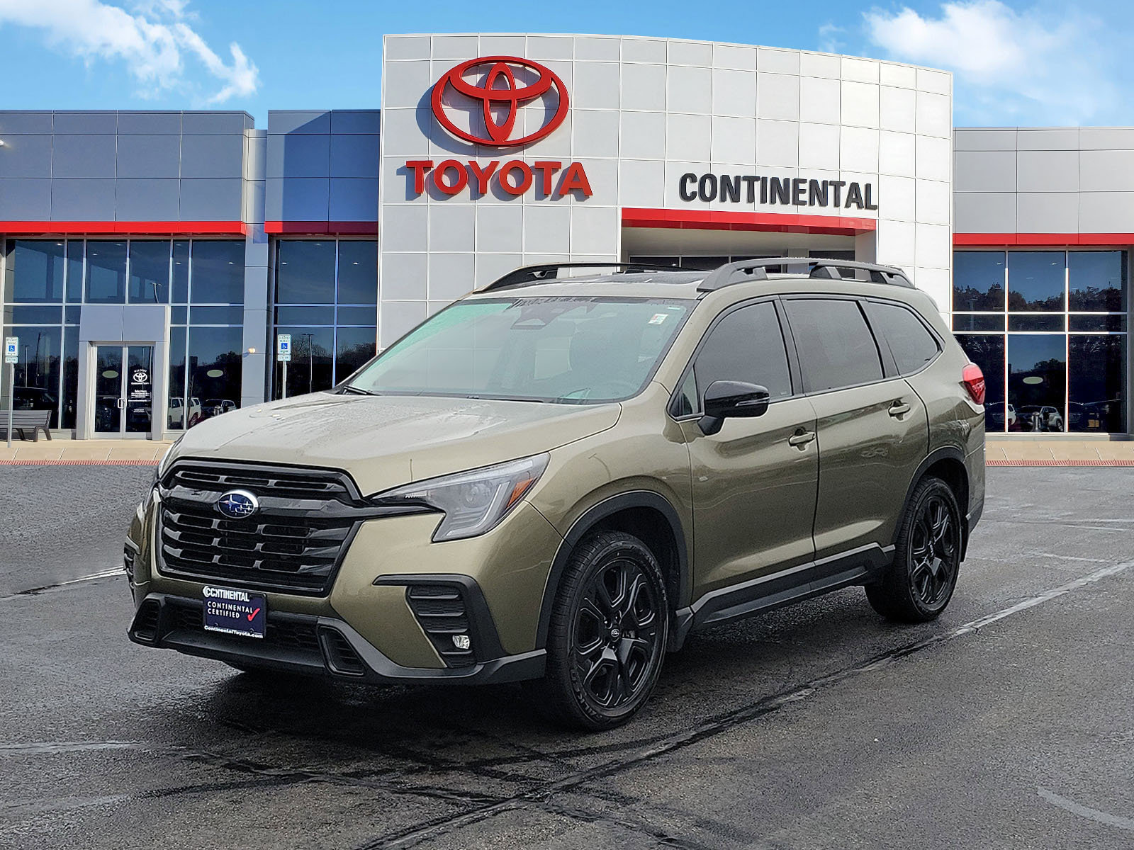 Used 2023 Subaru Ascent Onyx Edition image 3