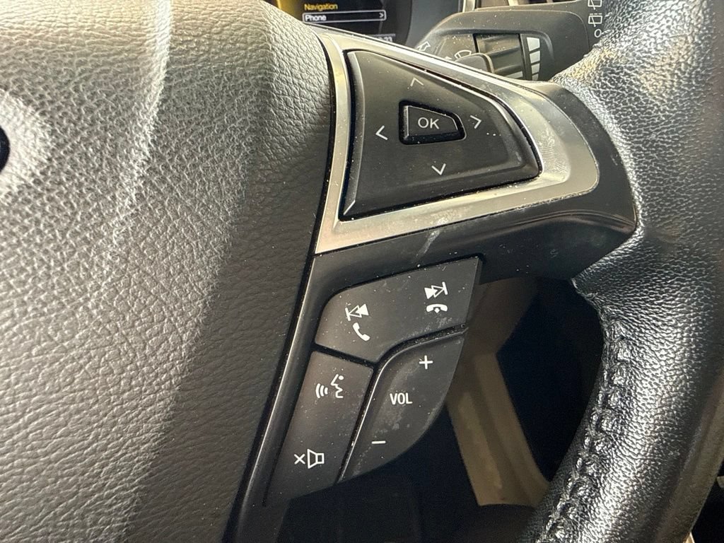 Used 2019 Ford Edge Titanium w/ Equipment Group 301A AWD/4WD image 20