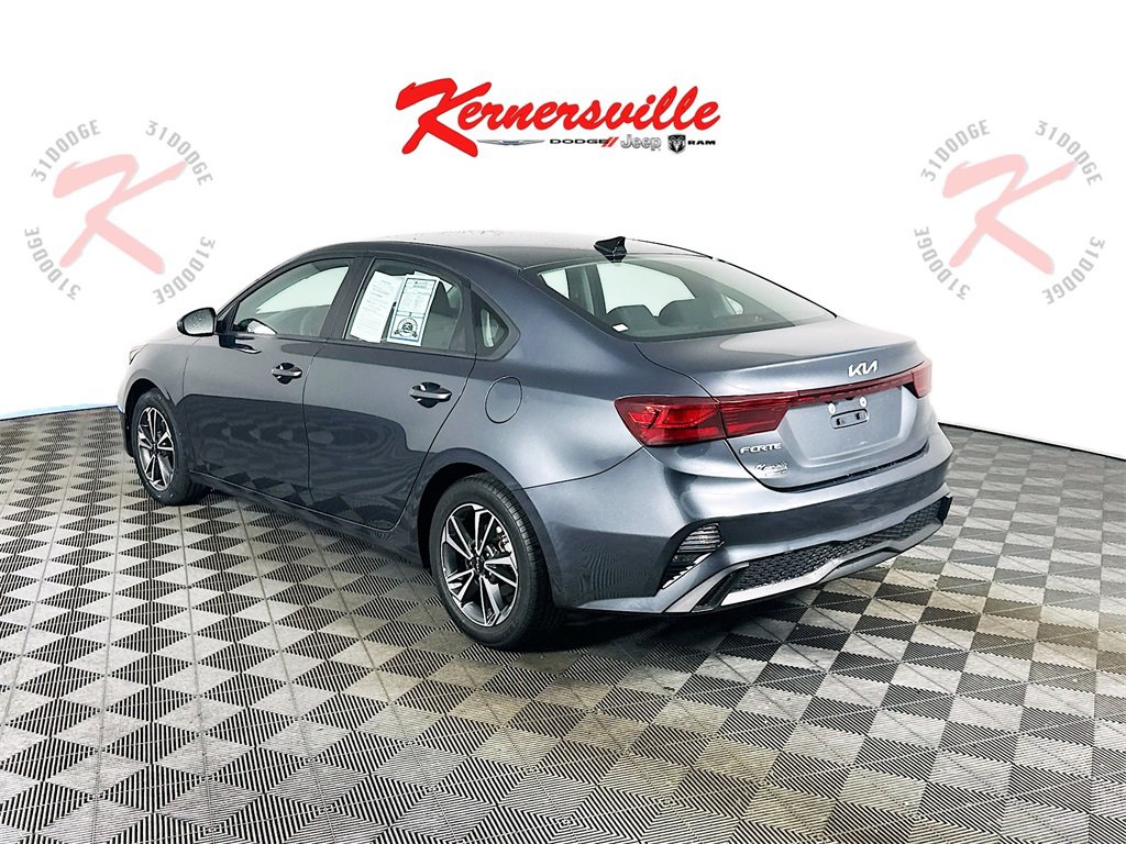 Used 2023 Kia Forte LXS image 5