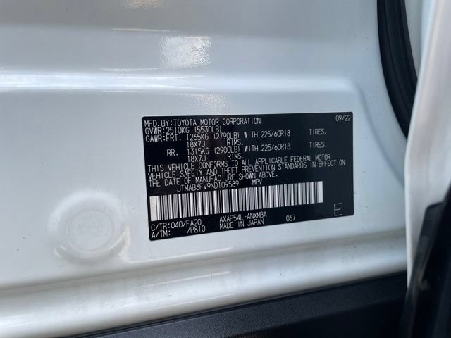 Used 2022 Toyota RAV4 SE w/ Weather & Moonroof Package AWD/4WD image 27
