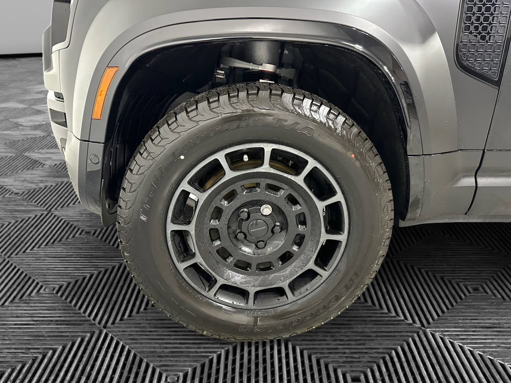 New 2026 Land Rover Defender 110 OCTA AWD/4WD image 14