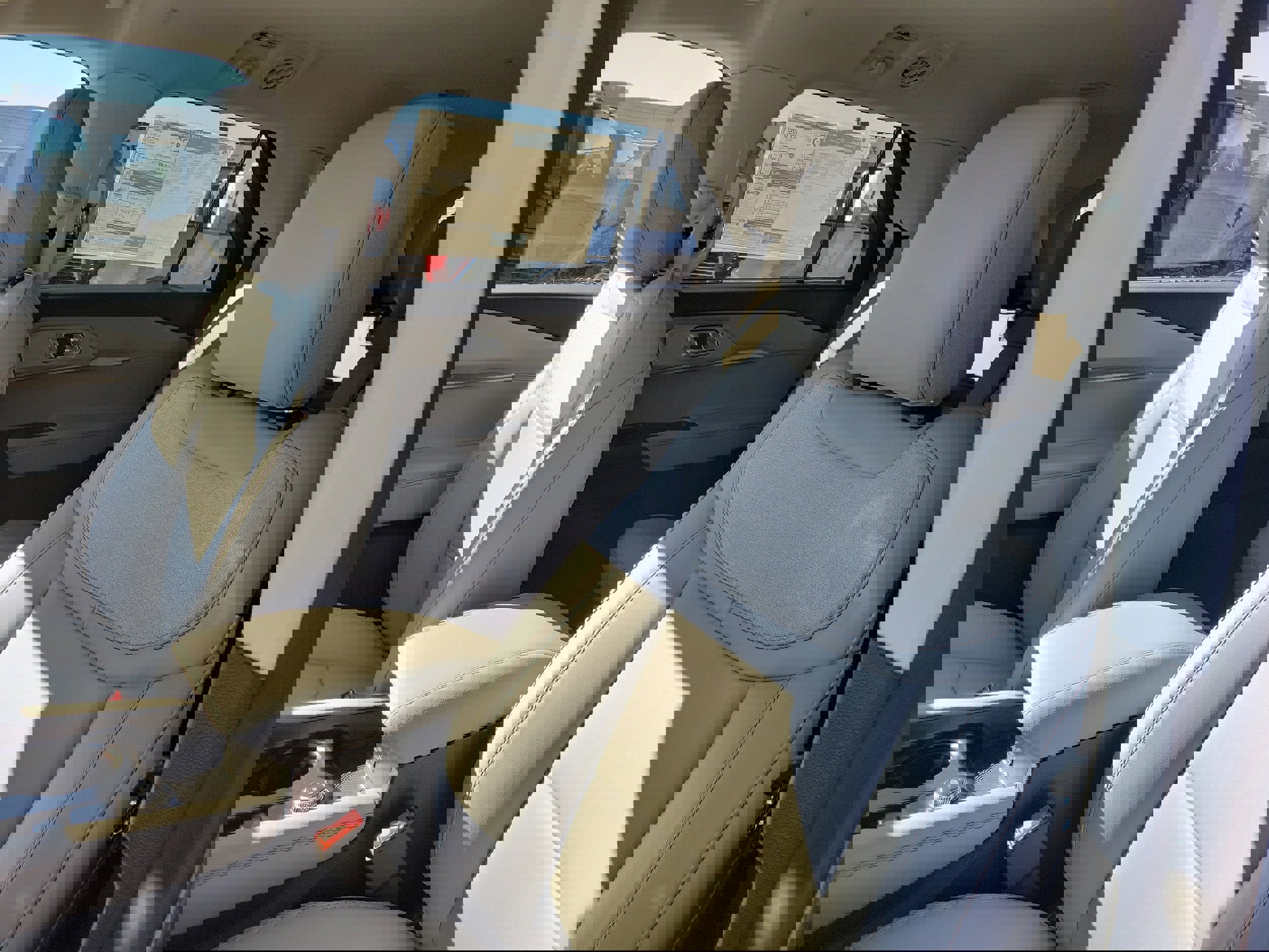 New 2026 Ford Explorer Active w/ Active Comfort Package image 20