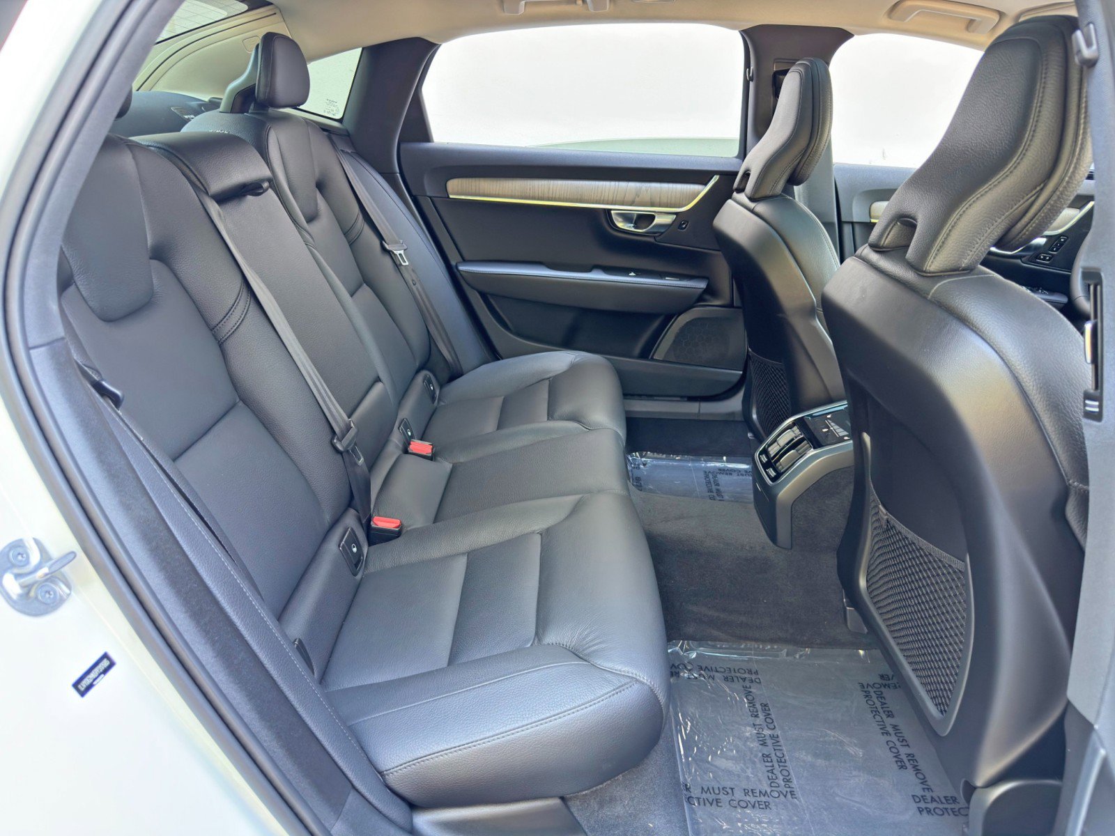 Used 2023 Volvo S90 B6 Plus w/ Protection Package Premier image 42