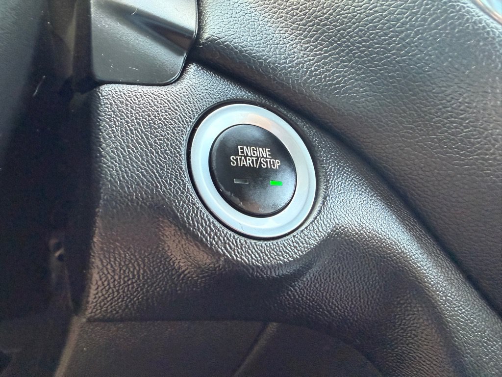 Used 2019 Chevrolet Equinox LT FWD image 29