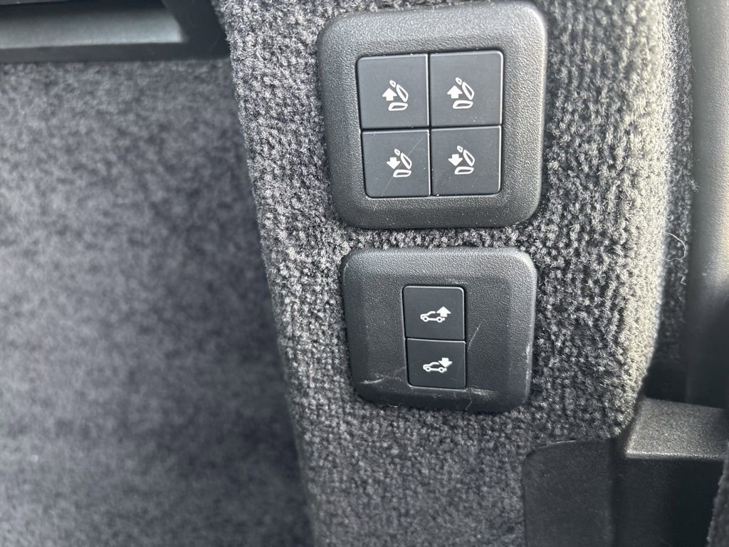 Used 2020 Land Rover Range Rover HSE image 18