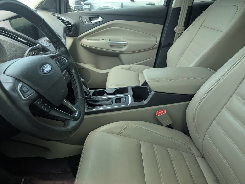 Used 2018 Ford Escape SEL FWD image 8