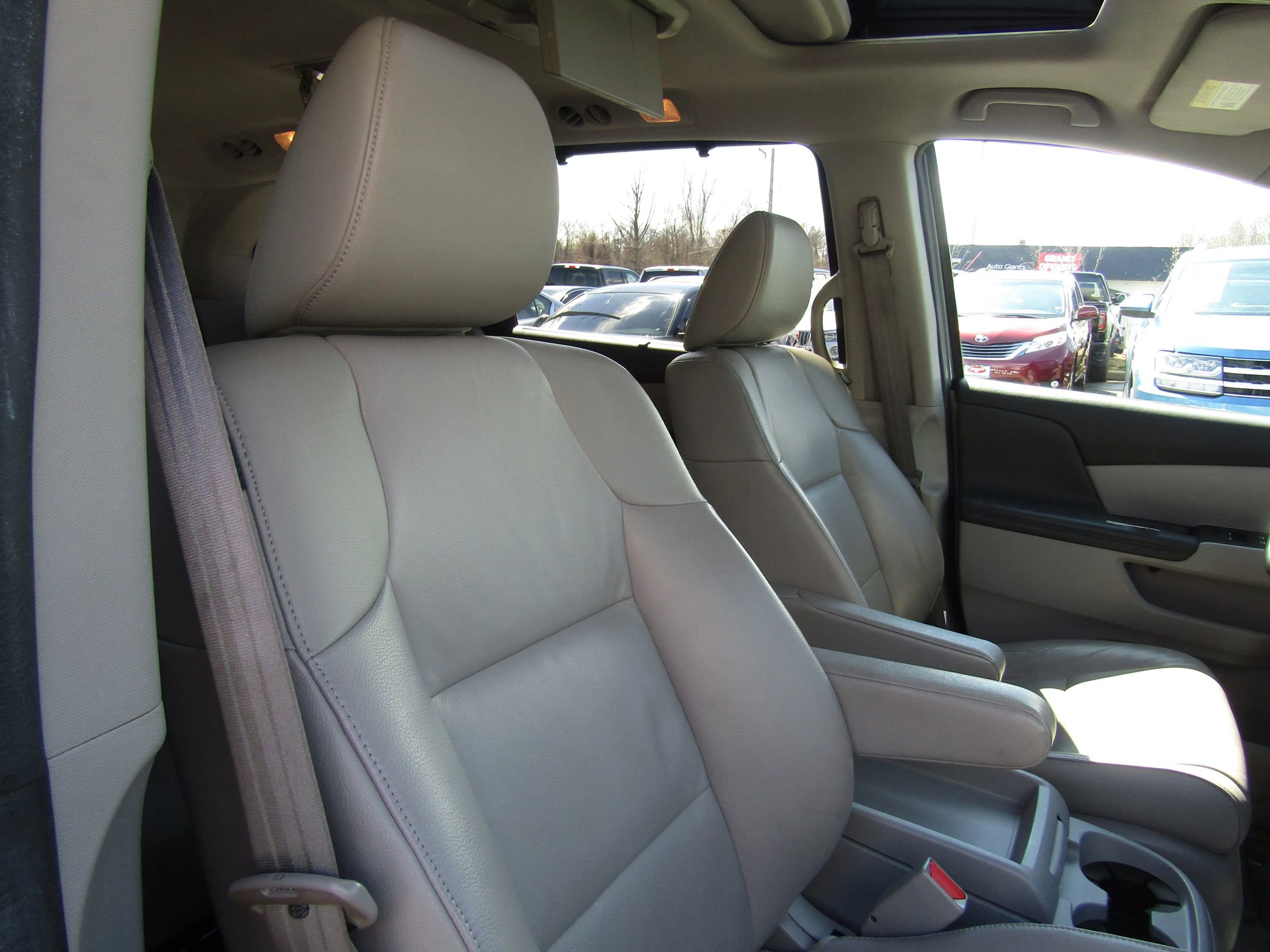 Used 2013 Honda Odyssey EX-L image 11