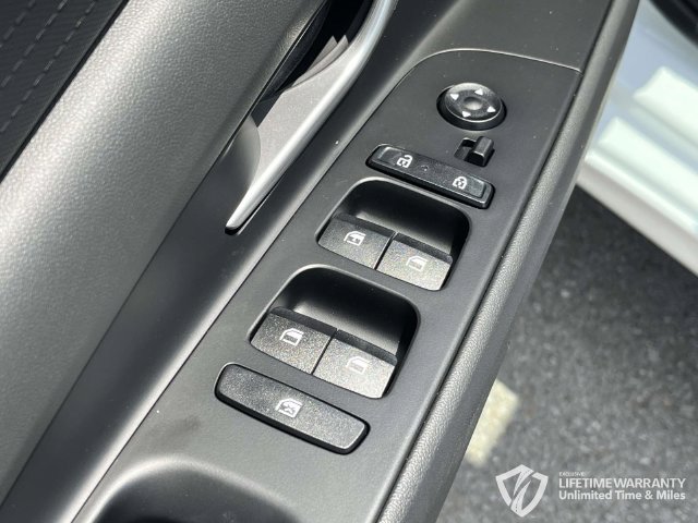 New 2026 Hyundai Elantra SE FWD image 12
