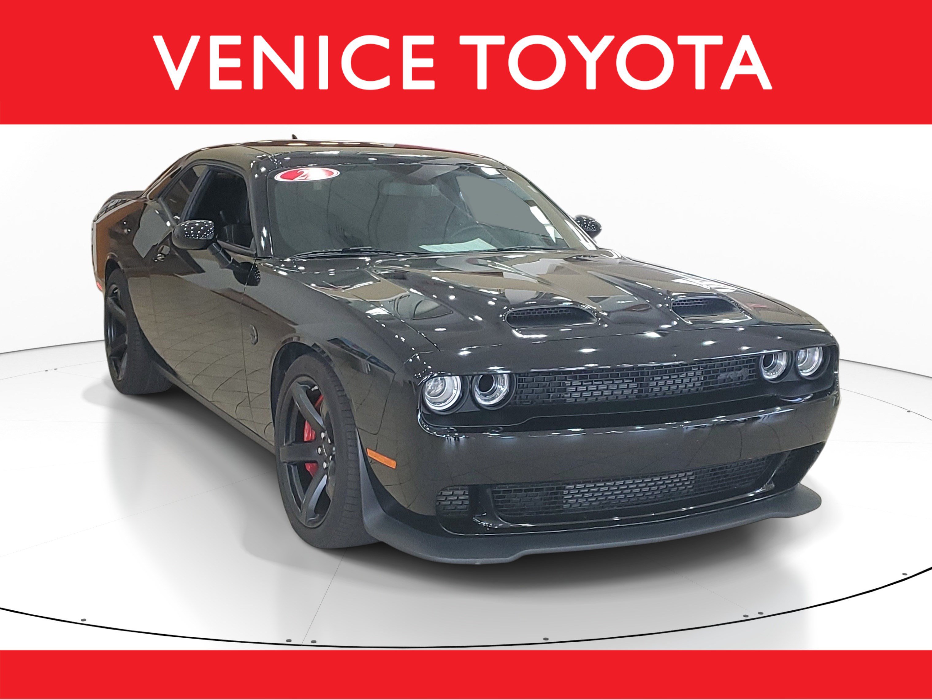 Used 2022 Dodge Challenger SRT Hellcat RWD image 1