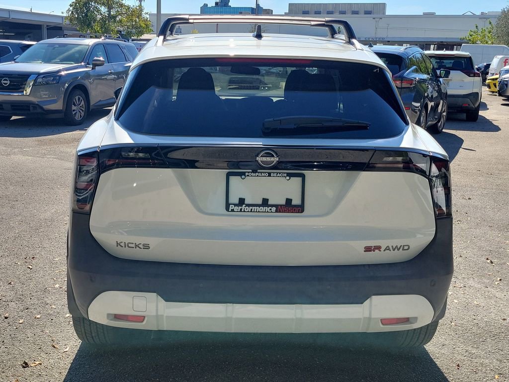 New 2026 Nissan Kicks SR w/ Cold Weather Package image 6