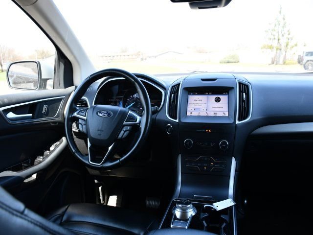 Used 2019 Ford Edge SEL w/ Equipment Group 201A image 17