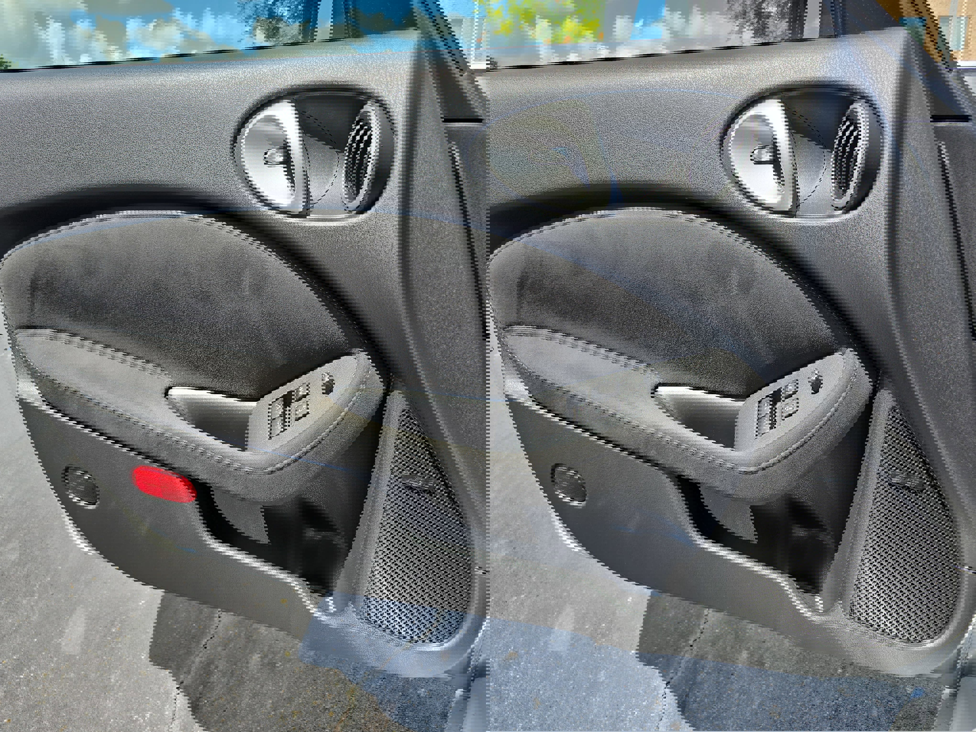 Used 2020 Nissan 370Z Touring Sport image 23