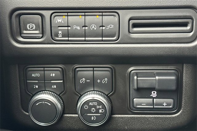 Used 2021 GMC Yukon SLT w/ SLT Luxury Plus Package image 43