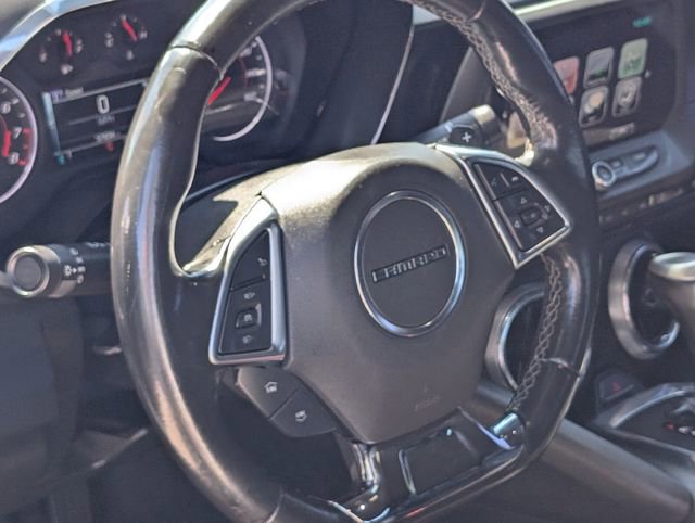 Used 2018 Chevrolet Camaro LT RWD image 13