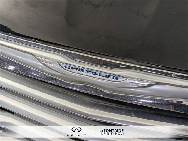 Used 2014 Chrysler 200 Touring image 9