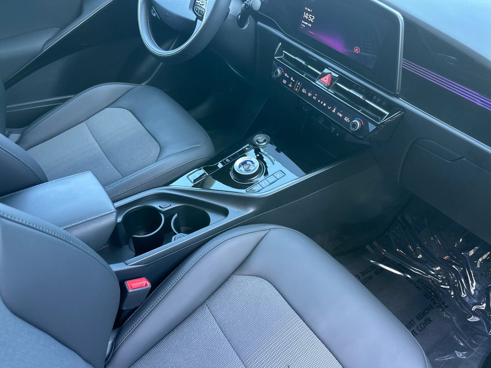 Certified 2024 Kia Niro Wind FWD image 16