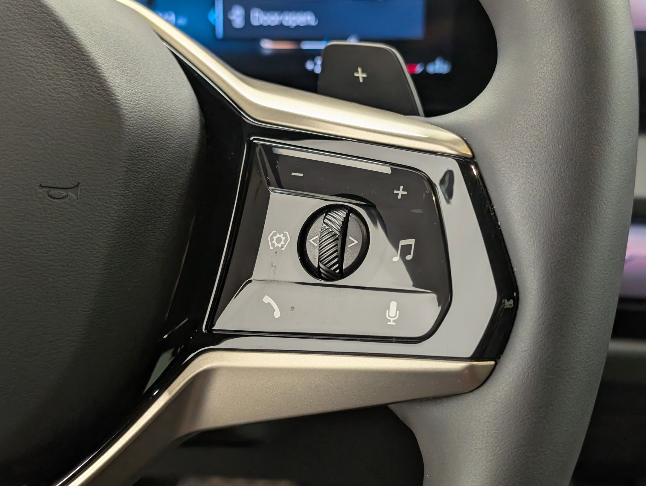 Certified 2025 BMW X3 xDrive30i image 23