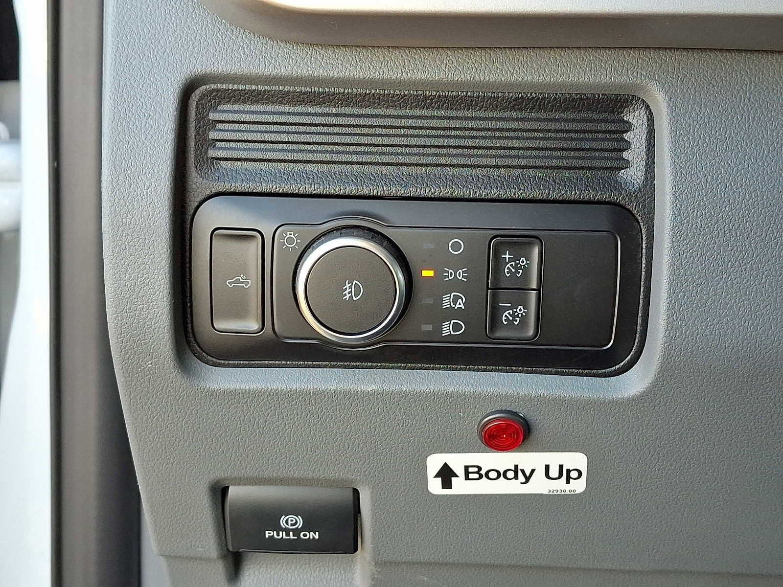 New 2026 Ford F550 4x4 Supercab Super Duty image 19