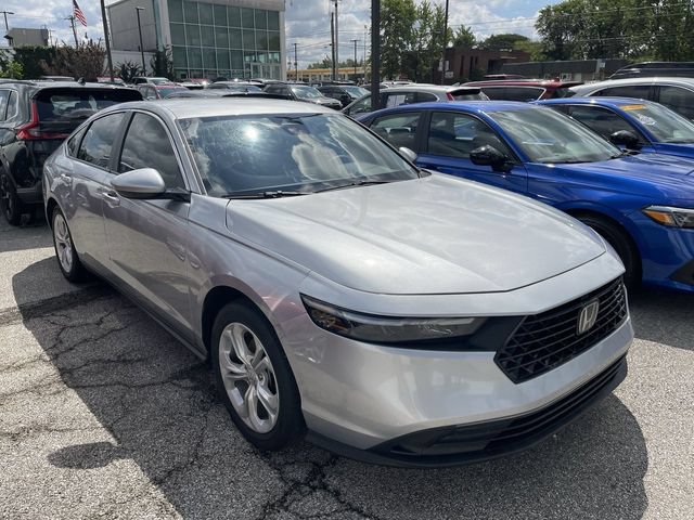 Used 2025 Honda Accord LX image 12