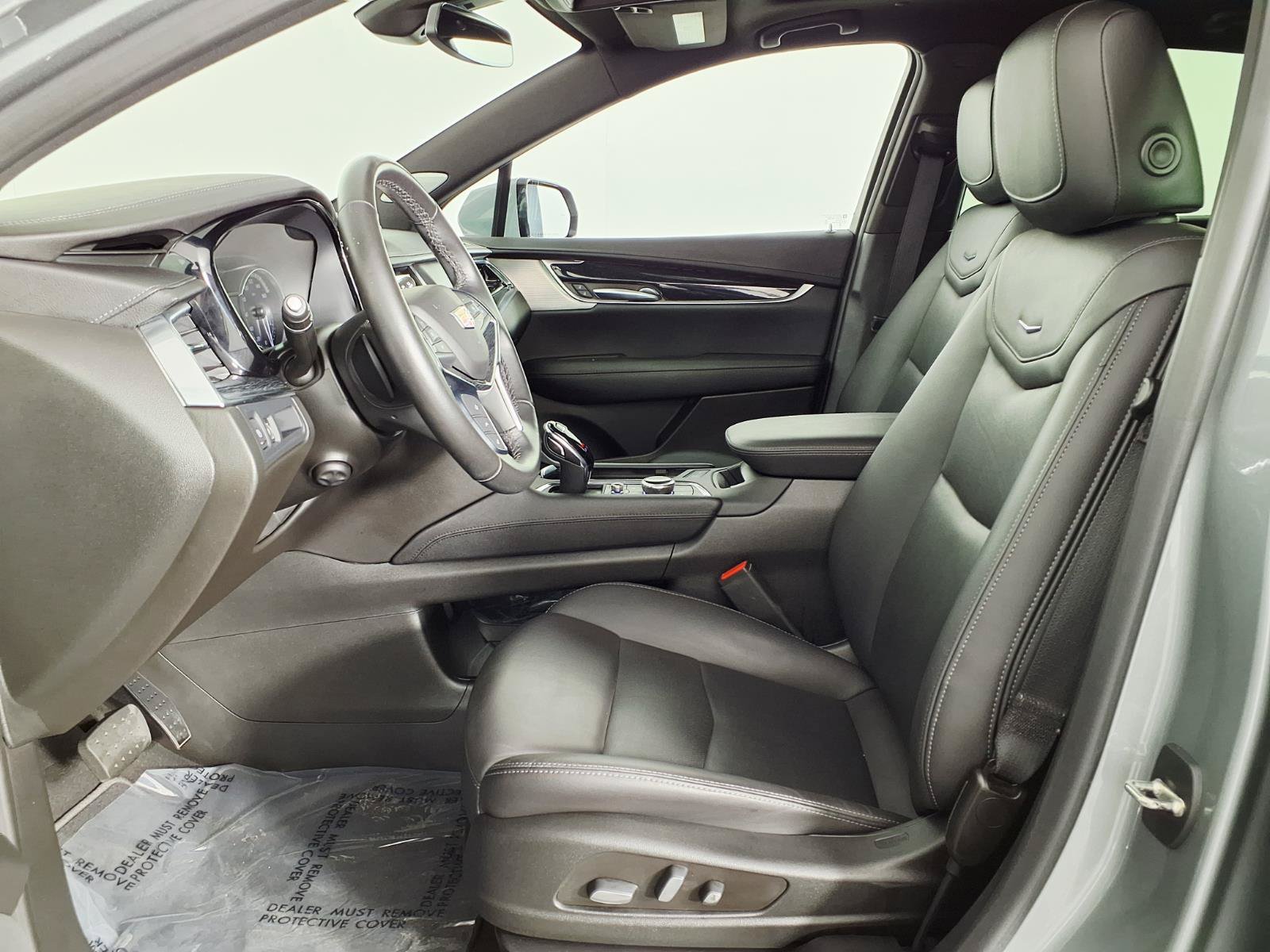 Certified 2023 Cadillac XT5 Premium Luxury AWD/4WD image 17