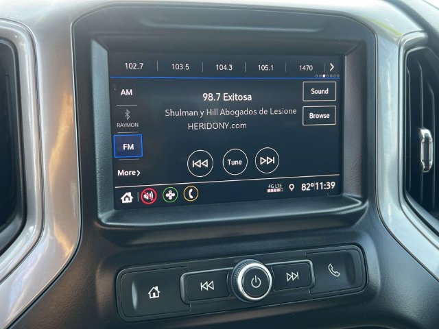 Used 2020 Chevrolet Silverado 1500 Custom w/ Custom Value Package AWD/4WD image 25