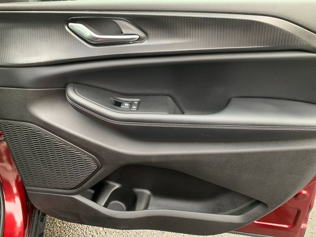 Used 2024 Jeep Grand Cherokee Altitude image 19