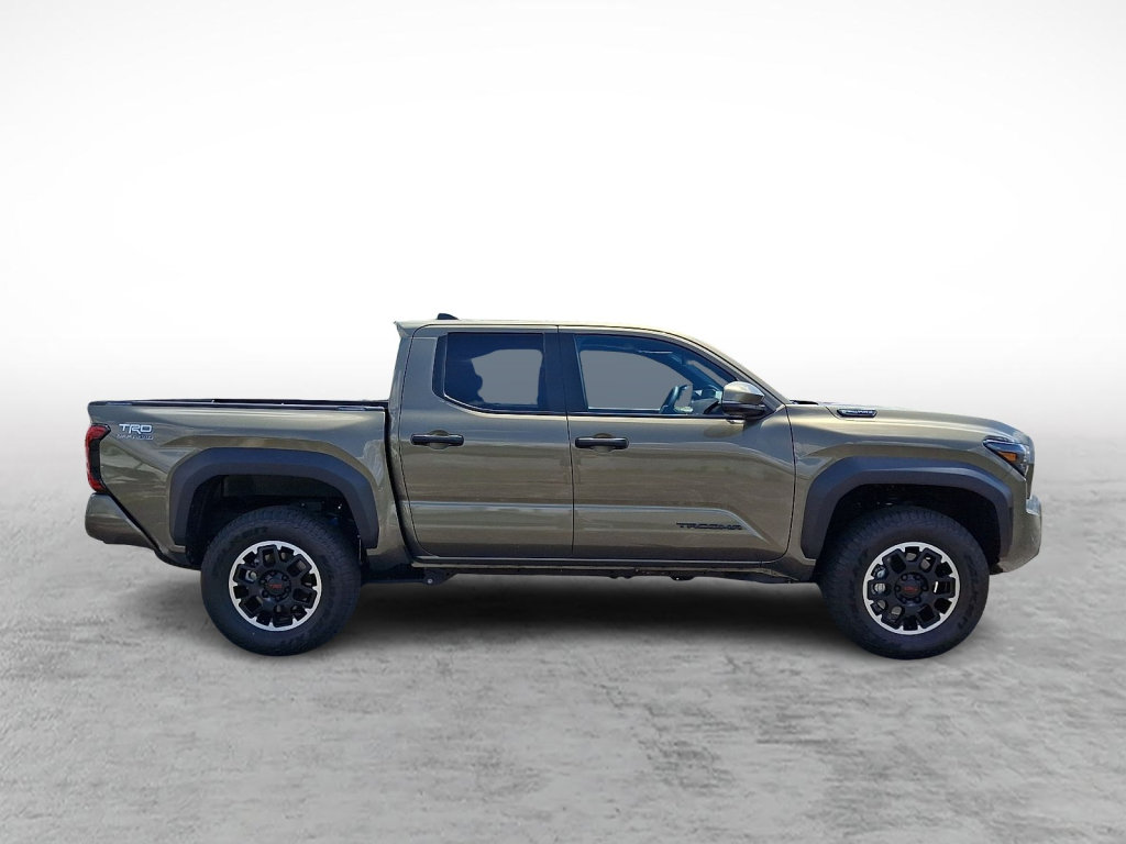 Used 2026 Toyota Tacoma TRD Off-Road w/ TRD Off Road Upgrade Package AWD/4WD image 6