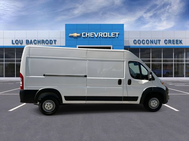 Used 2024 RAM ProMaster 2500 w/ Convenience Group FWD image 9