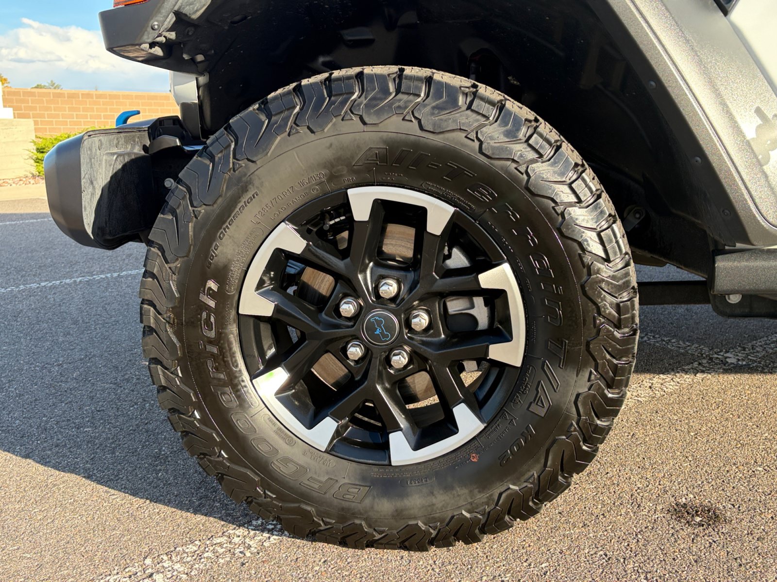 Used 2024 Jeep Wrangler Unlimited Rubicon 4xe w/ Technology Group AWD/4WD image 12