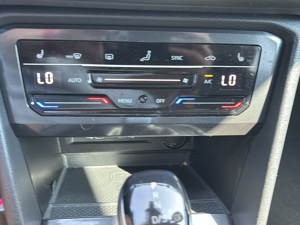 Certified 2023 Volkswagen Tiguan SE FWD image 21