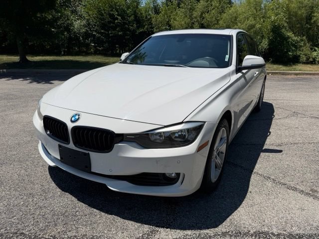 Used 2015 BMW 328i xDrive Sedan AWD/4WD image 2