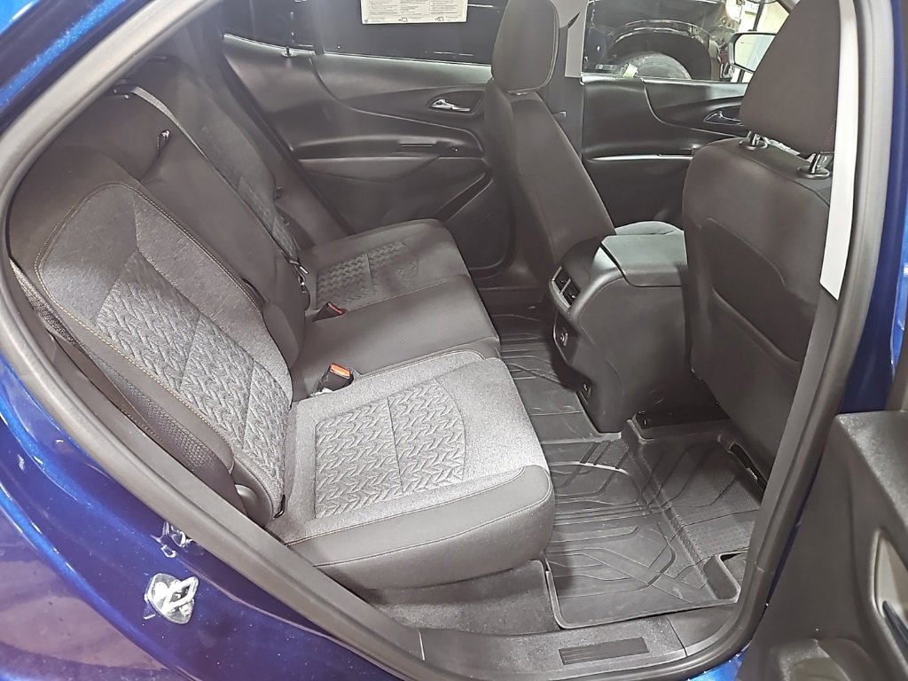 Used 2023 Chevrolet Equinox LT image 29