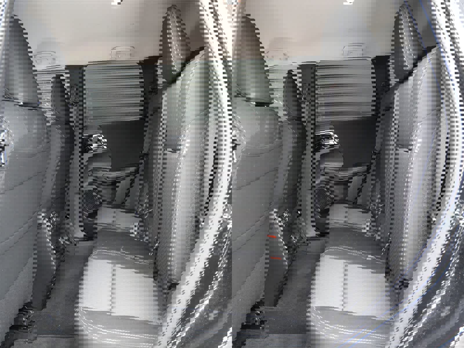 Used 2024 Mitsubishi Outlander ES image 11