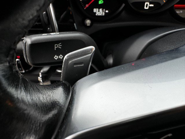 Used 2015 Porsche Macan S image 25
