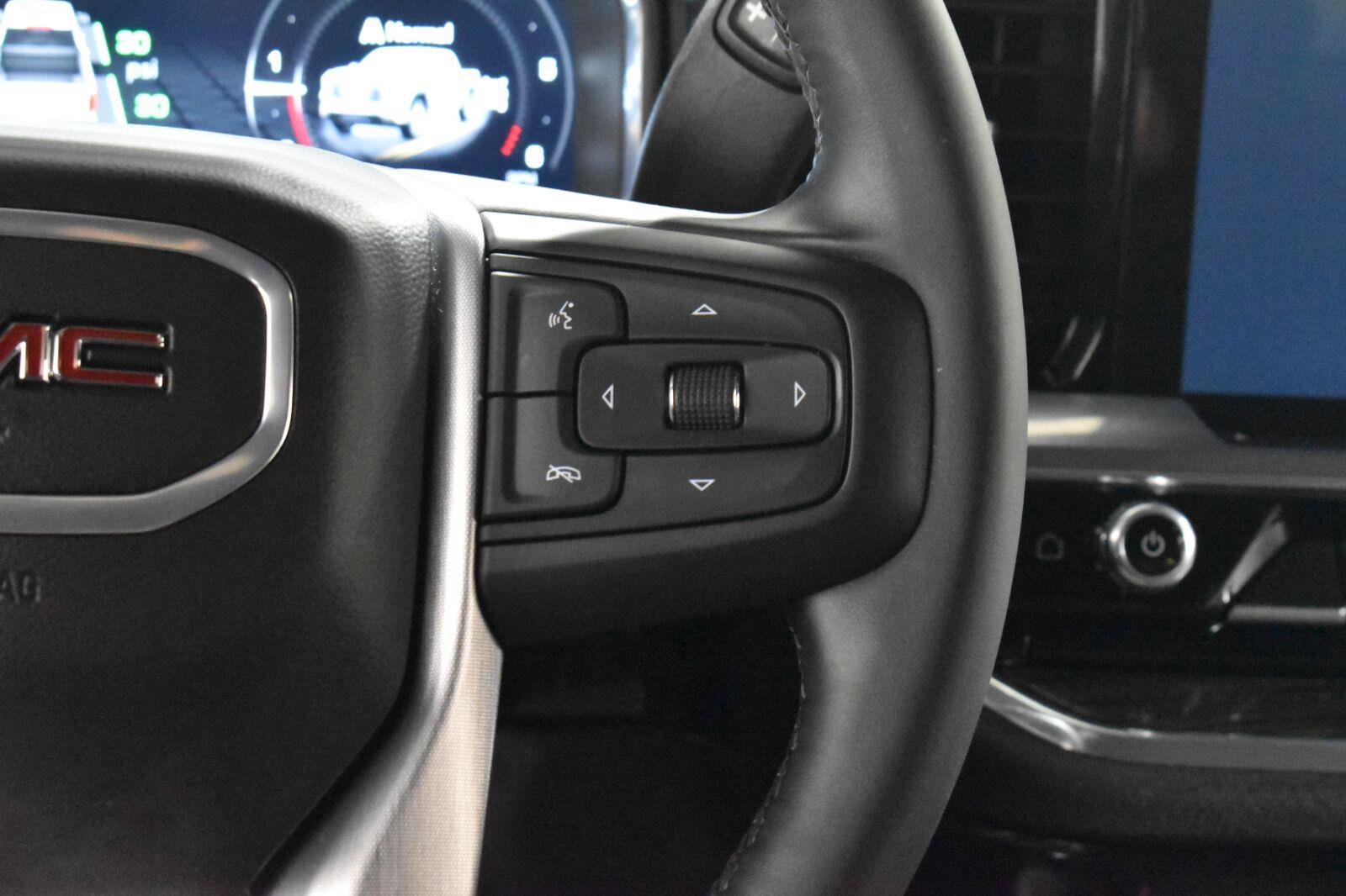 Used 2024 GMC Sierra 1500 Elevation AWD/4WD image 8