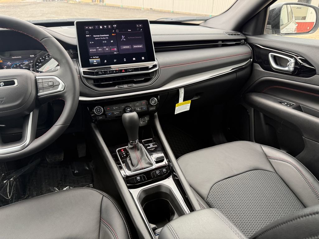 New 2026 Jeep Compass Trailhawk image 18