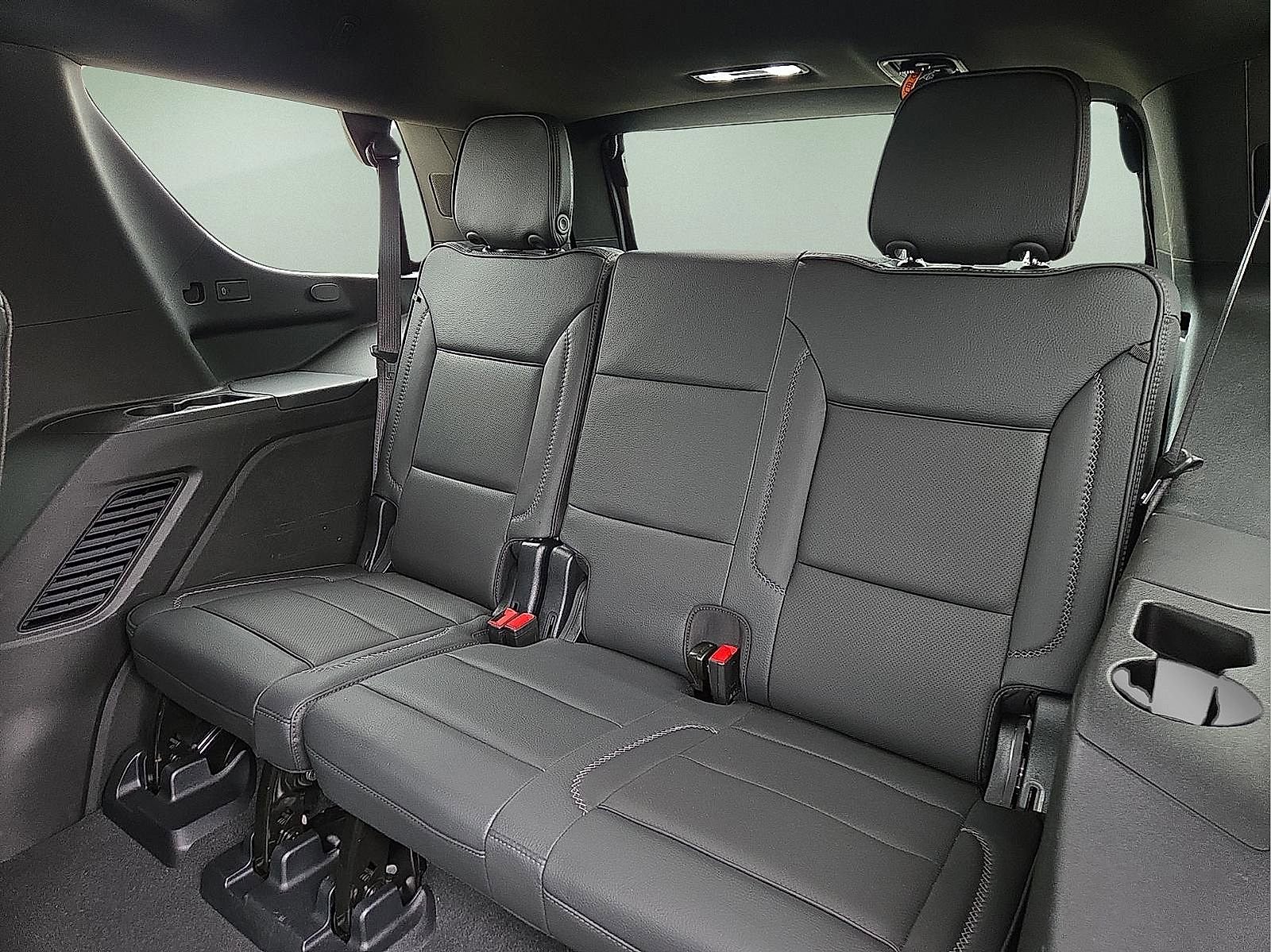 Used 2025 GMC Yukon Denali image 10