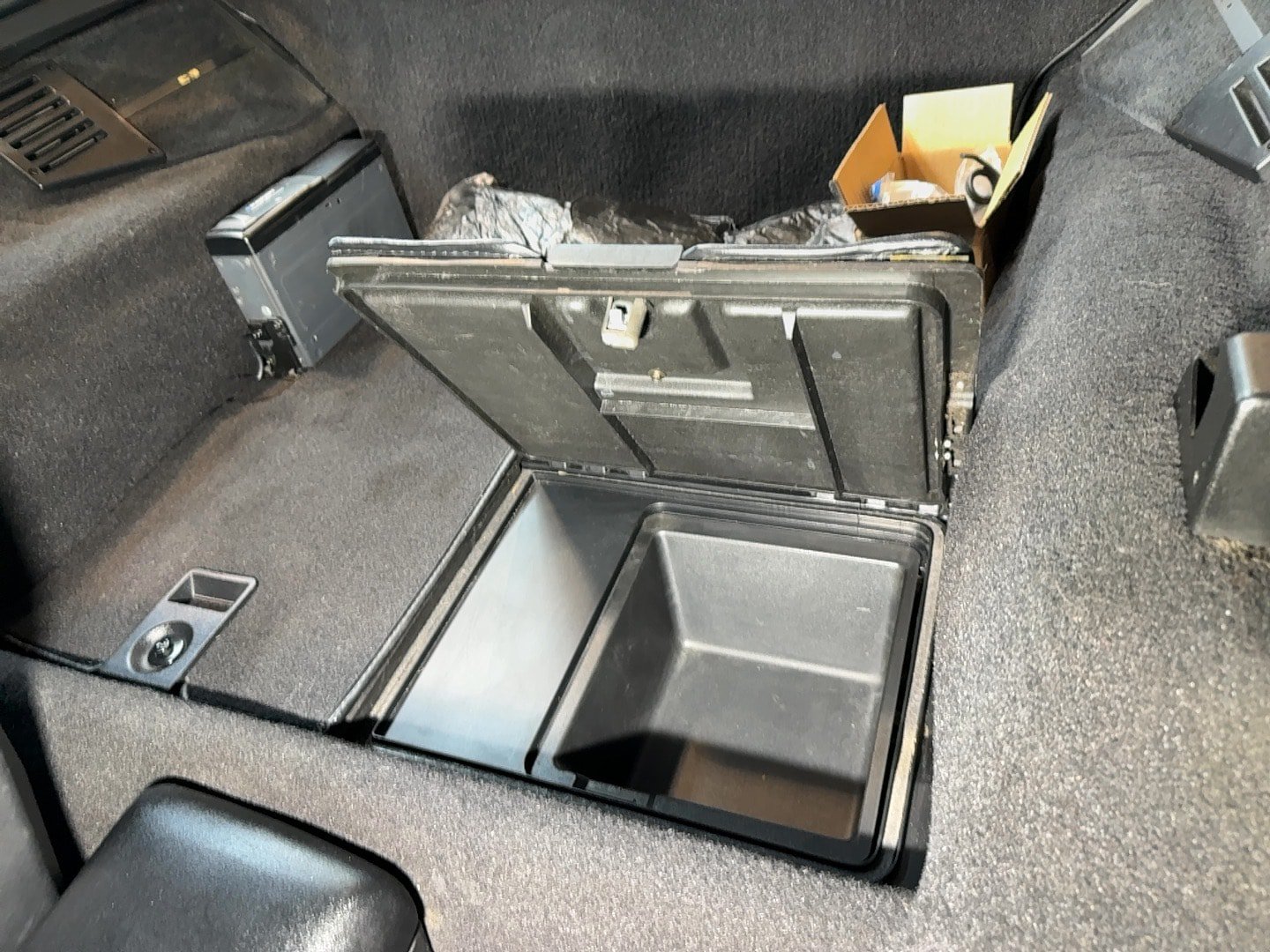 Used 1990 Chevrolet Corvette Coupe RWD image 66