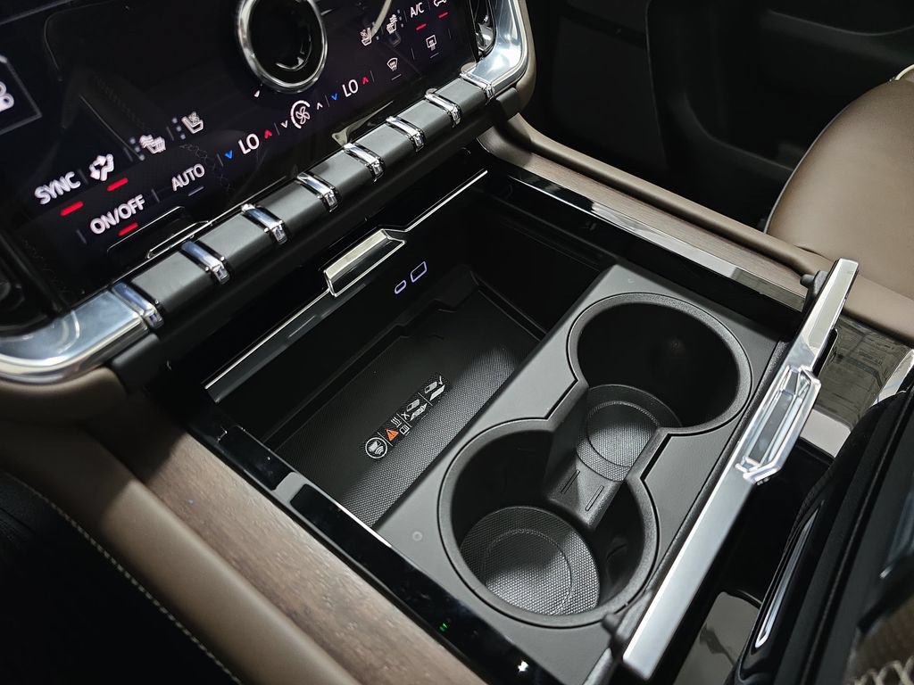 New 2026 GMC Yukon XL Denali Ultimate AWD/4WD image 24