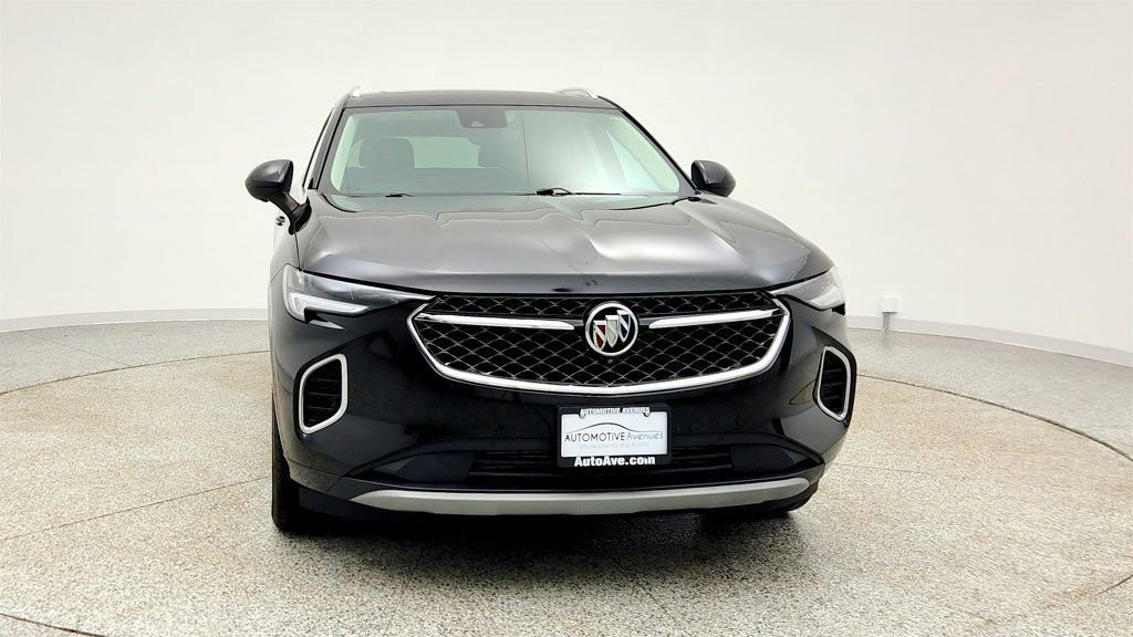 Used 2022 Buick Envision Avenir w/ Technology Package II image 2