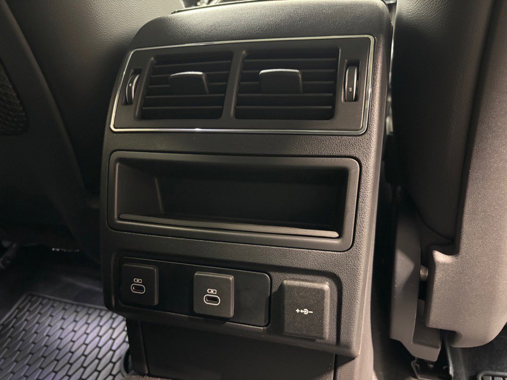 New 2026 Jaguar F-PACE R-Dynamic S image 37