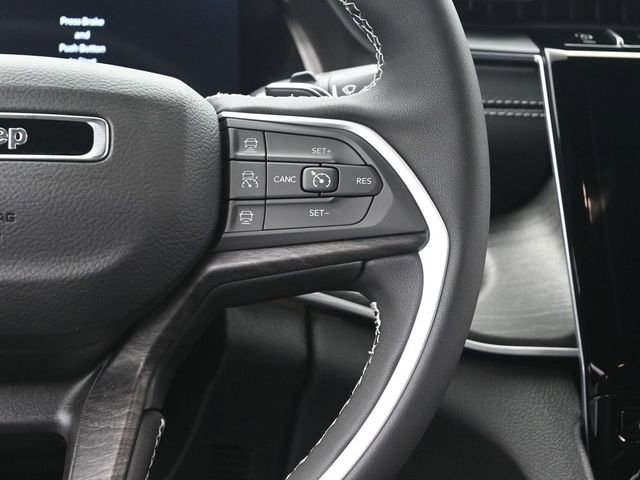 New 2025 Jeep Grand Cherokee Limited w/ Luxury Tech Group II image 29