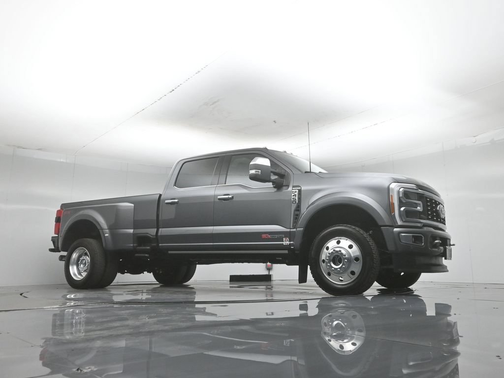 Certified 2023 Ford F450 Platinum w/ FX4 Off-Road Package AWD/4WD image 4