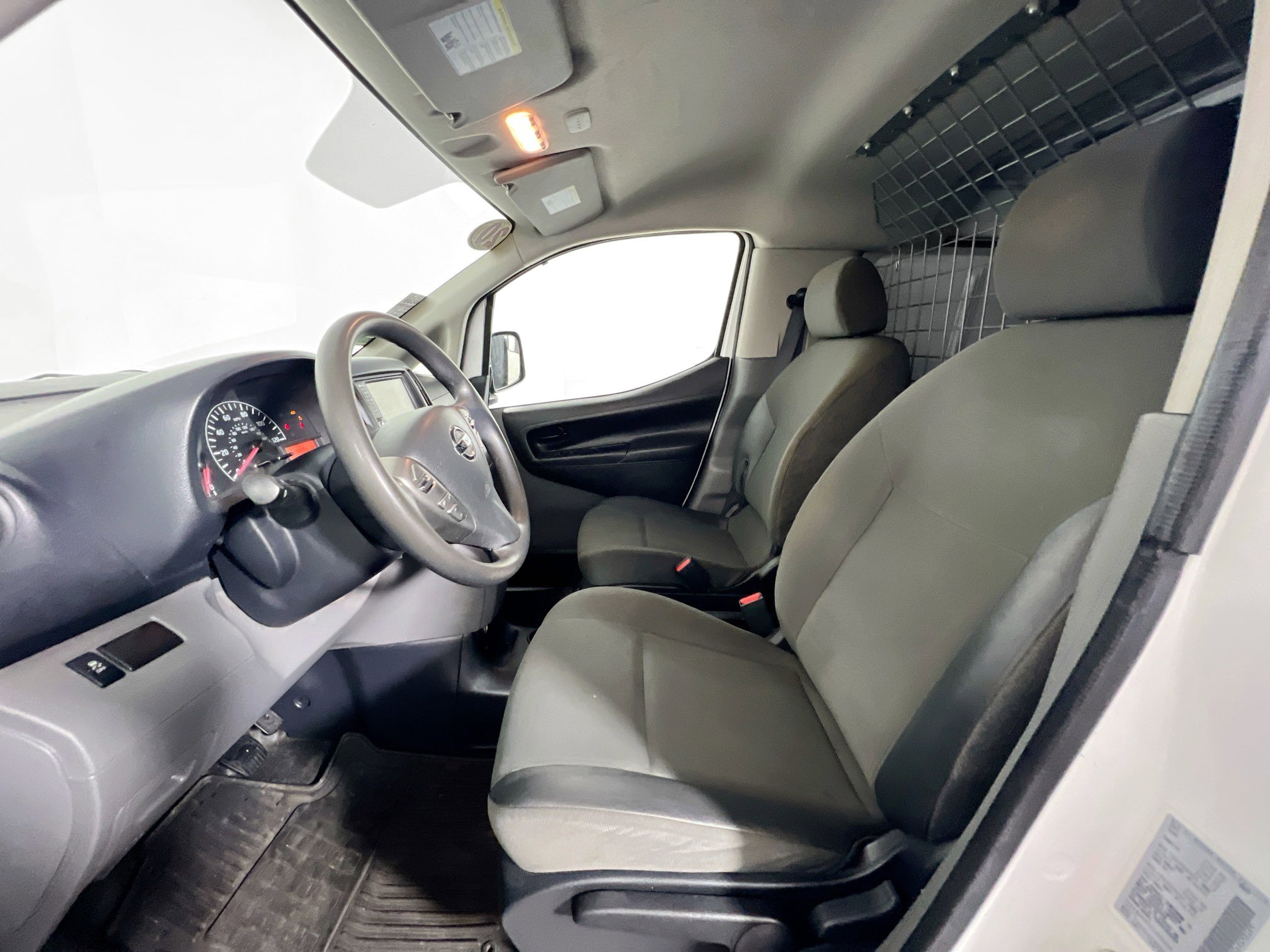Used 2020 Nissan NV200 S FWD image 13