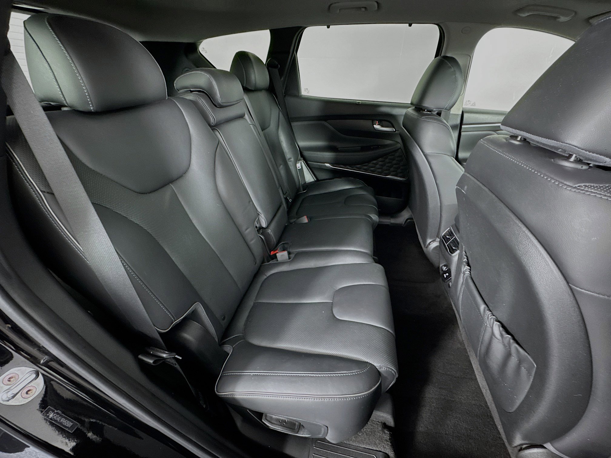 Used 2023 Hyundai Santa Fe Limited image 29