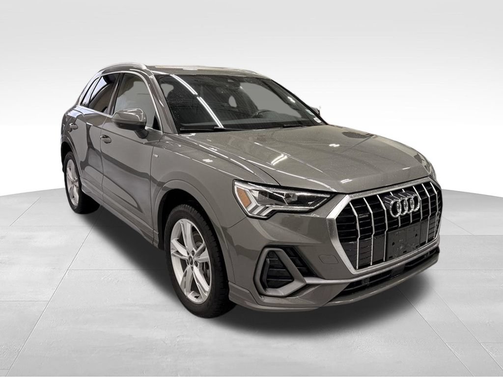 Used 2024 Audi Q3 2.0T Premium w/ Convenience Package AWD/4WD image 7