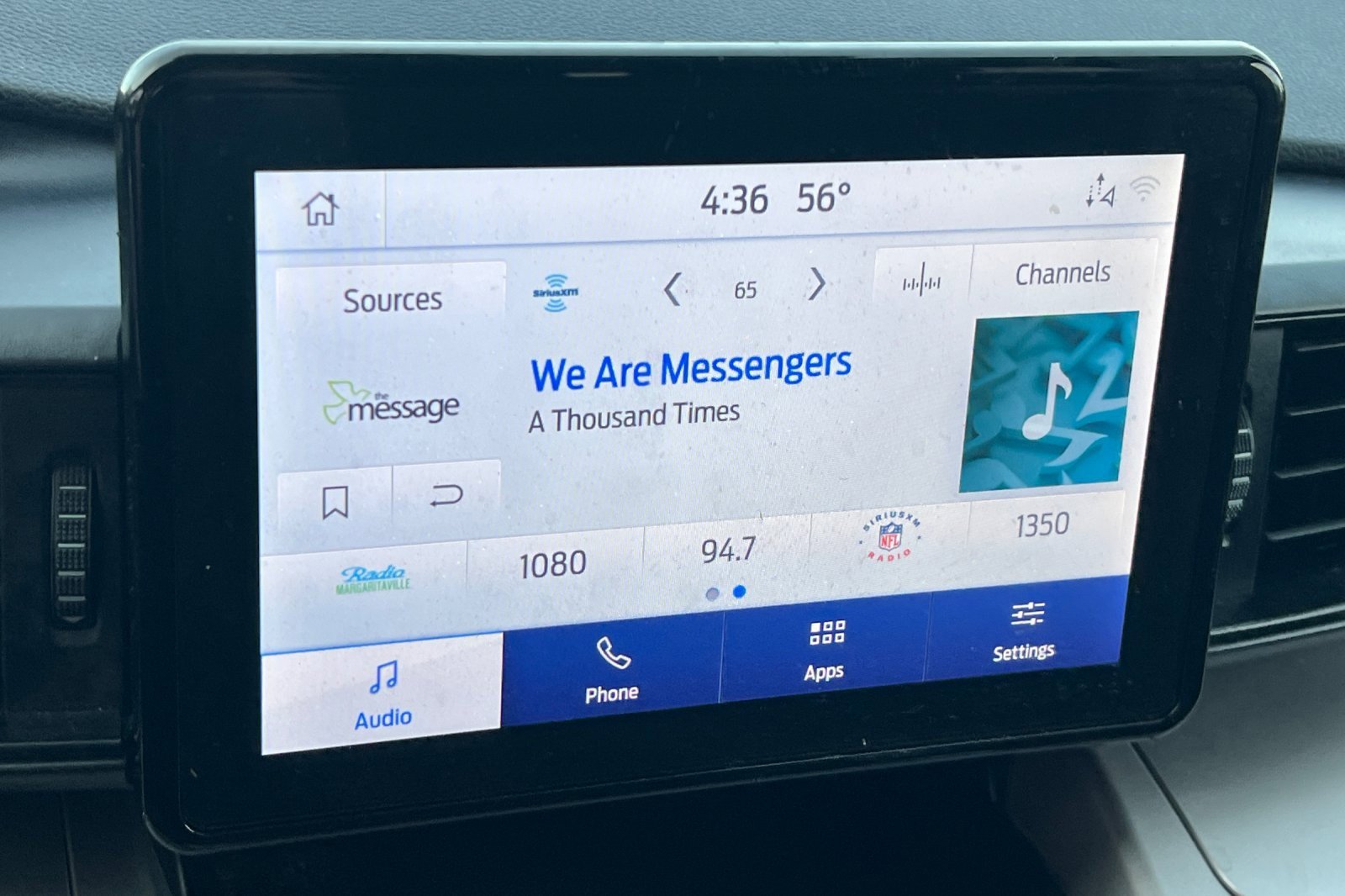 Used 2020 Ford Explorer XLT w/ Class III Trailer Tow Package image 16