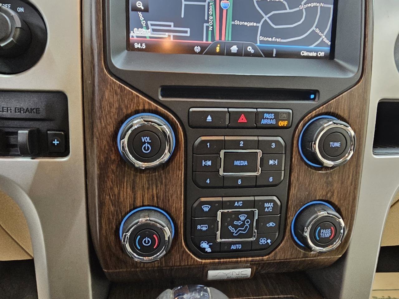 Used 2014 Ford F150 Lariat w/ Equipment Group 502A Luxury RWD image 31
