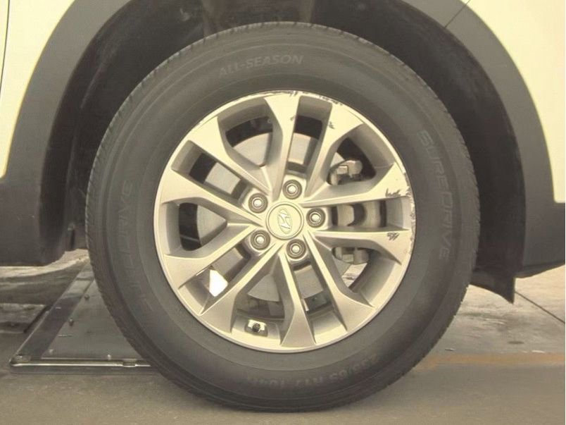 Used 2019 Hyundai Santa Fe SE image 13