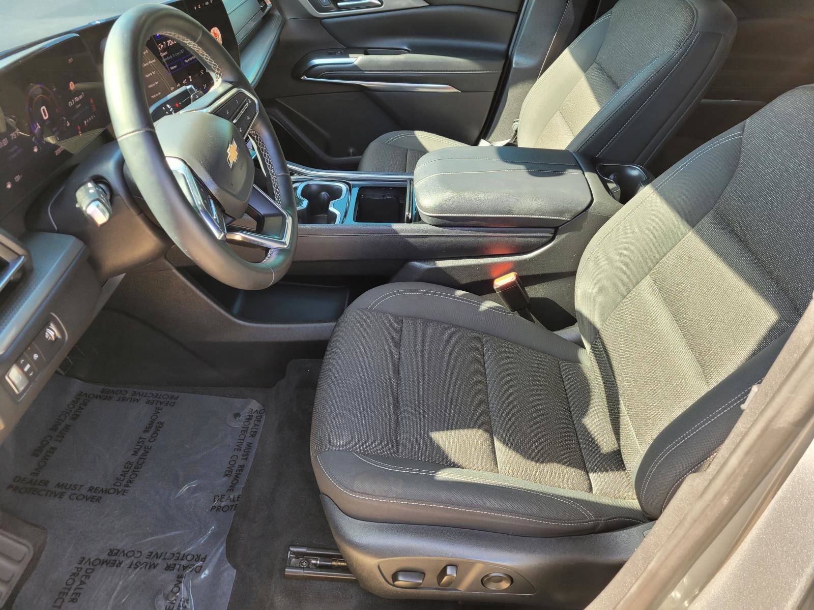 Used 2024 Chevrolet Traverse LT w/ Trailering Package FWD image 22